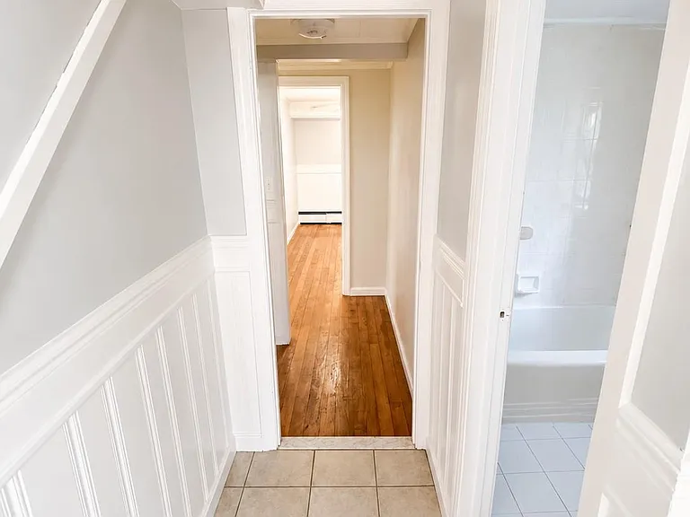 2329 Throop Ave #1 — Photo 8