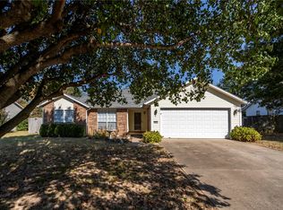 472 Aster Ave, Farmington, AR 72730