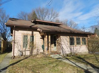 214 Spruce St, Dowagiac, MI 49047