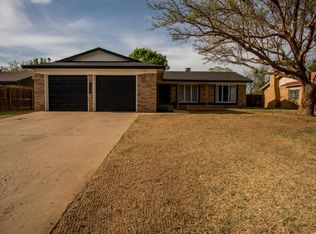 607 Cactus Dr, Levelland, TX 79336
