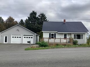12 Lafayette St, Caribou, ME 04736