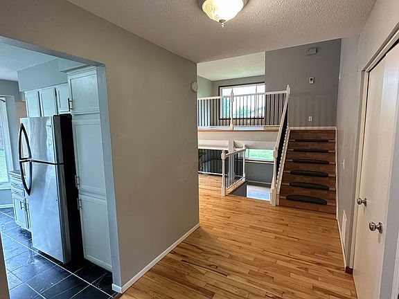 4th image of 2710 Kempston Dr