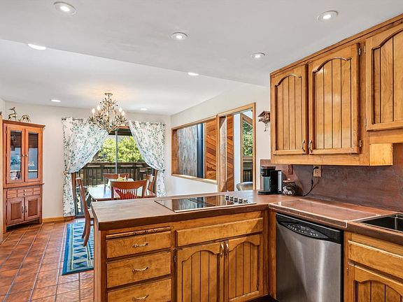 4th image of 26807 Oak Knoll Terrace