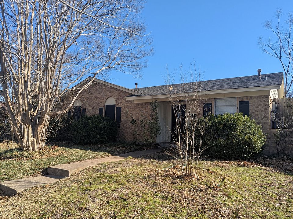 1st image of 2302 Richbrook Dr