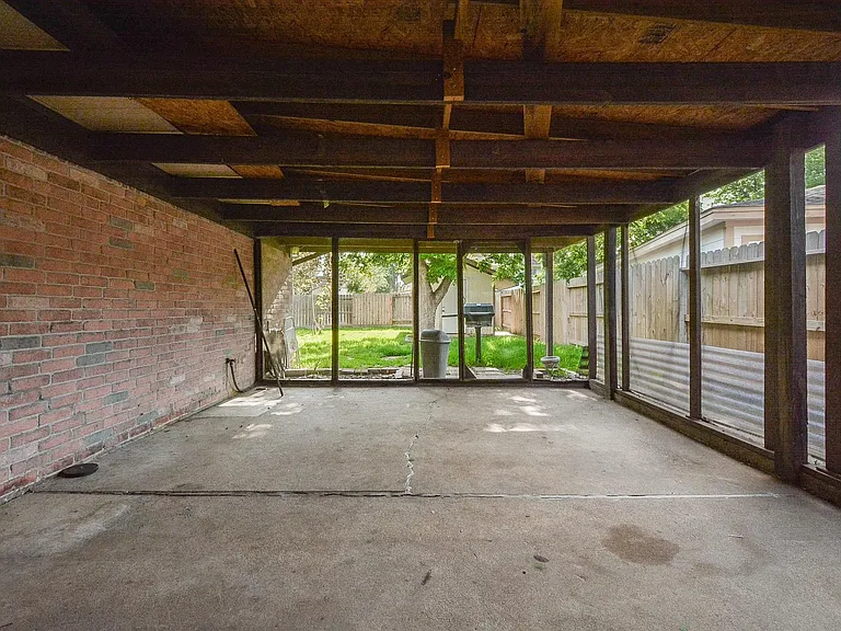 11915 N Hanworth Dr — Photo 34