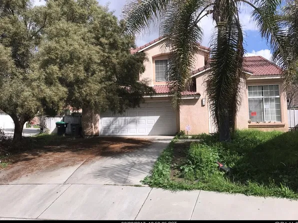 828 Greenwich Ct, Hemet, CA 92545