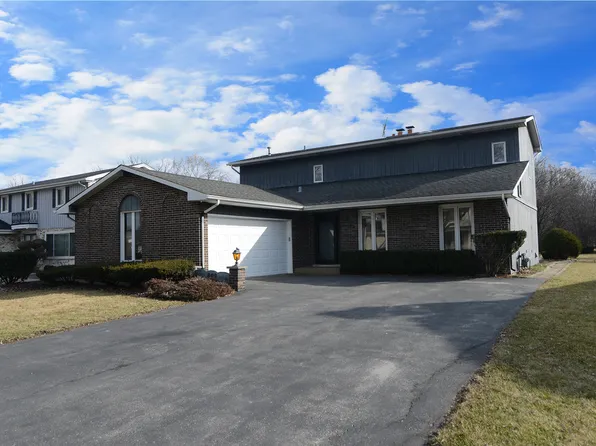 809 Brentwood Dr, Bensenville, IL 60106