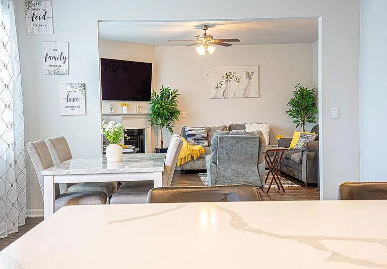 513 Myrtle Crst — Photo 3