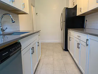 Rented by Hillel Realty Group