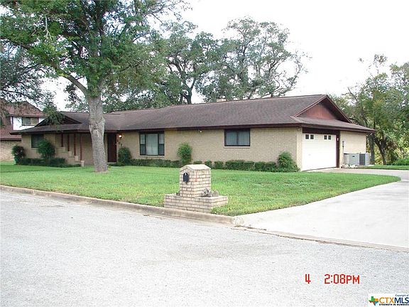 2nd image of 307 Winding Way Dr
