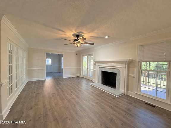 3rd image of 504 Winstead Road