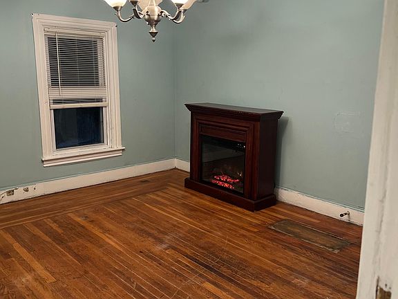 3rd image of 34 Concannon St Floor 3