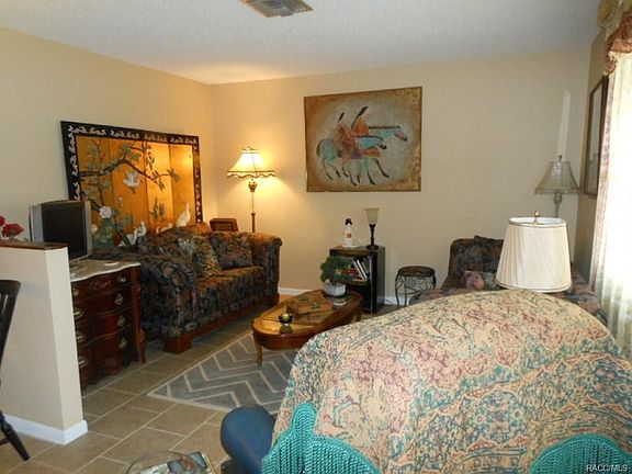 4th image of 1020 S Bel Air Dr