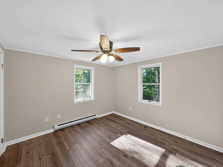 4225 Robinson Rd — Photo 23
