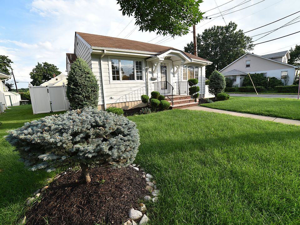1st image of 18-02 Berdan Ave #1X