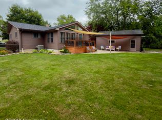 4 Pitre Ct, Essexville, MI 48732