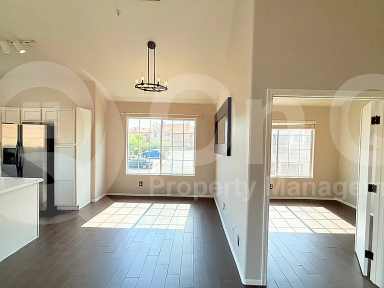 1633 E Lakeside Dr #80 — Photo 3