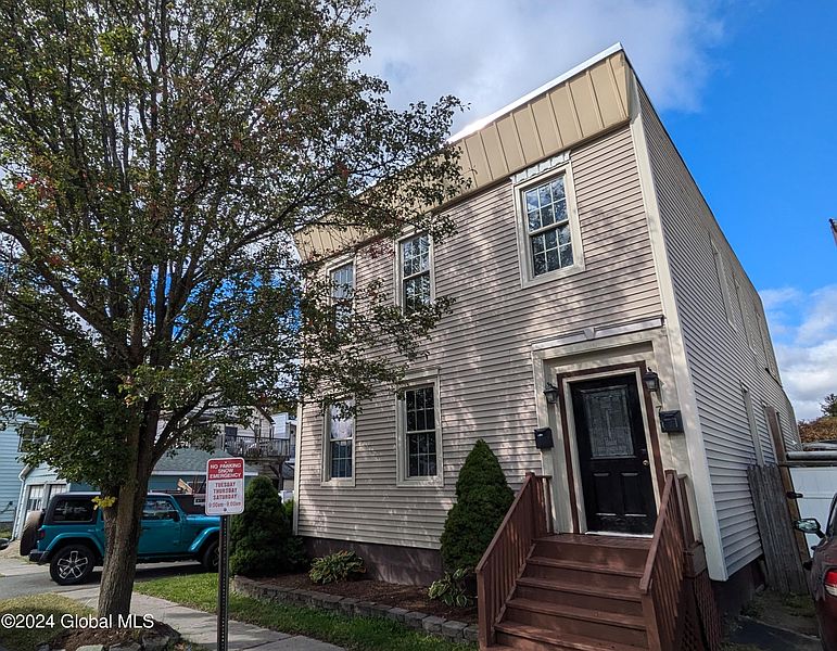 2nd image of 7 Grove Street