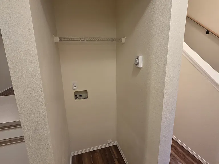 Laundry/Washer hook up