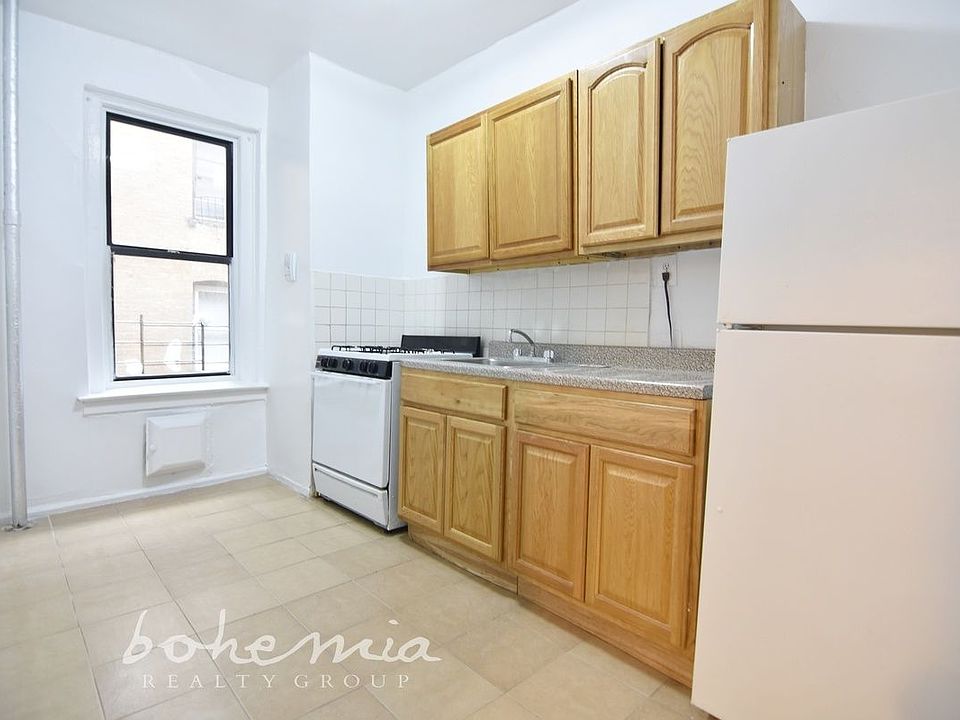 2nd image of 37 Payson Ave APT 2E