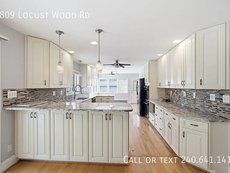 7809 Locust Wood Rd — Photo 11