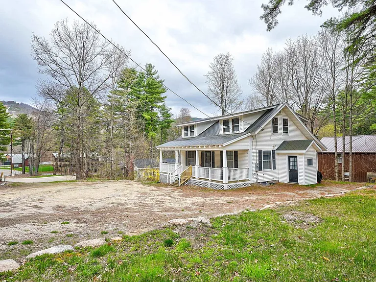 37 Cranmore Rd — Photo 3