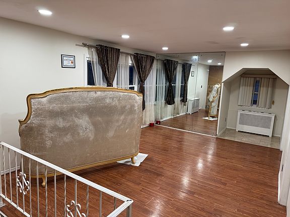 5th image of 8315 Little Neck Pkwy #1