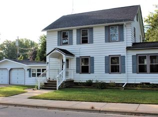 516 W Division St, Shawano, WI 54166