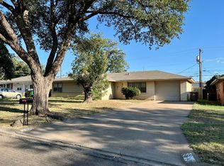 3613 Robin Hood Trl, San Angelo, TX 76901