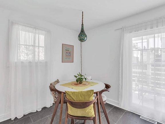 5th image of 1409 Bangs Ave APT 1
