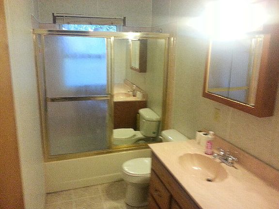 4th image of 1231 Gilbert Ln