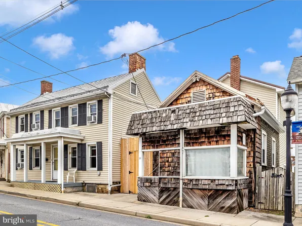 18-20 Water St, Thurmont, MD 21788