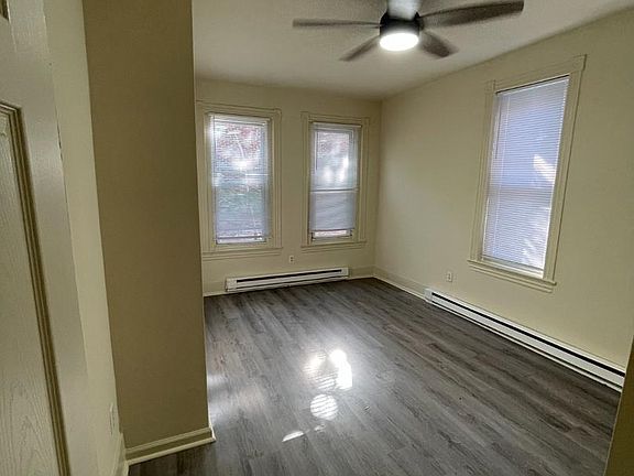 3rd image of 5122 Arch St