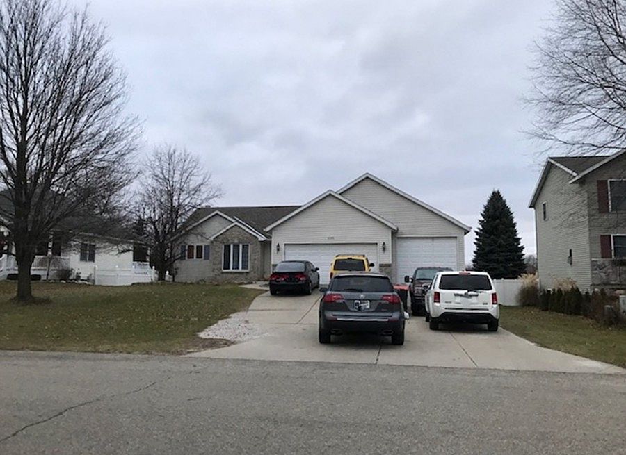 1st image of 10540 Bridgewater Dr