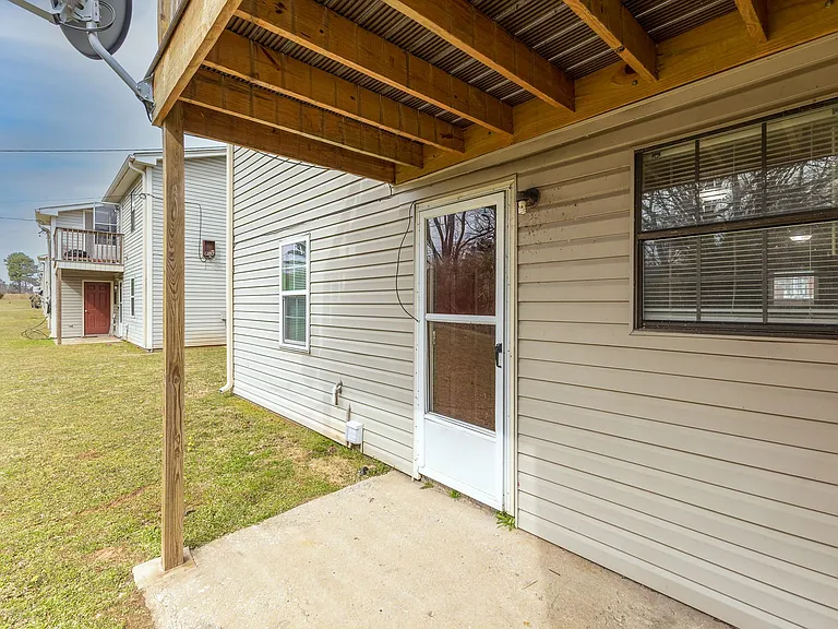 209 Bluebird Ln SW #4 — Photo 18