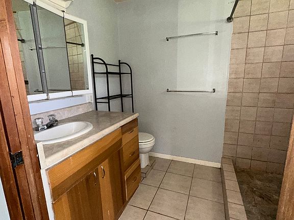 5th image of 107 Opio Rd