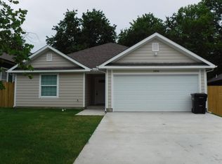 1406 W Sears St, Denison, TX 75020