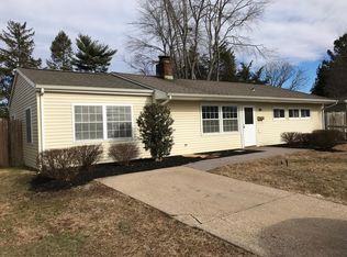 86 Bald Cypress Ln, Levittown, PA 19054