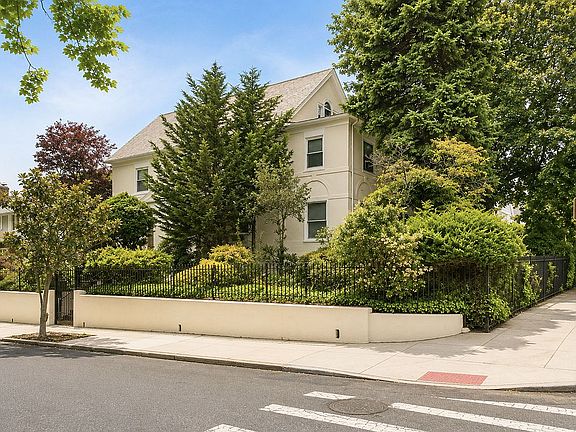 2nd image of 7724 Ridge Blvd