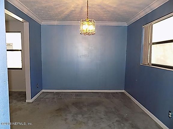 3rd image of 576 Madeira Dr