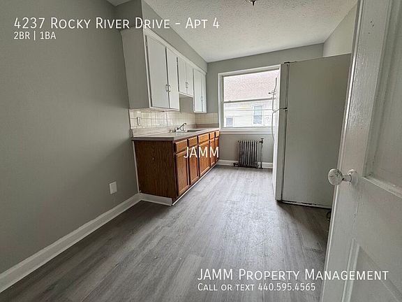 5th image of 4237 Rocky River Dr APT 4