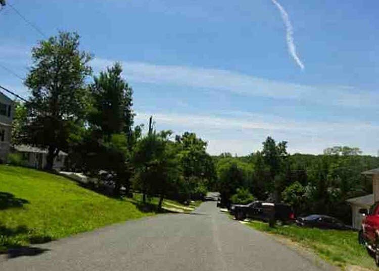 2nd image of 19202 Mockingbird Heights Rd