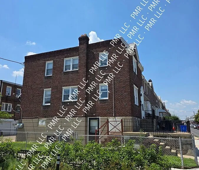 4344 Vista St #1 — Photo 34