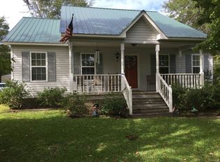 1671 Hall Rd, Cassatt, SC 29032