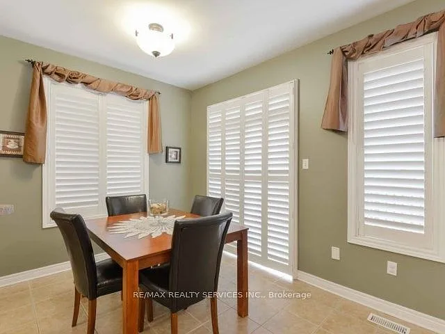 106 Pennyroyal Cres — Photo 8