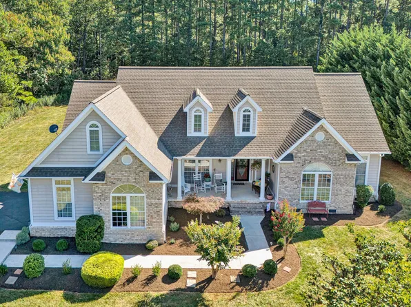 54 Sunview Cir, Moneta, VA 24121