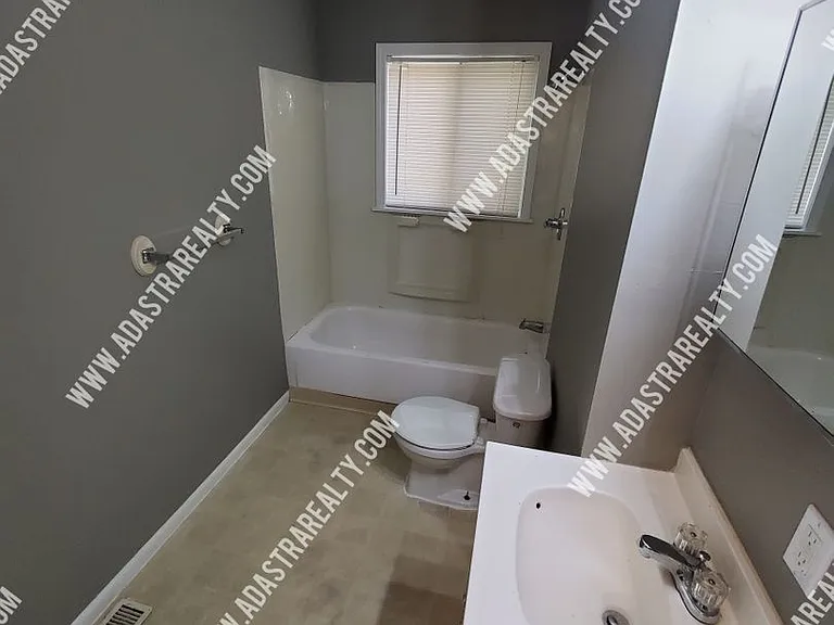 9532 Booth Ave — Photo 6