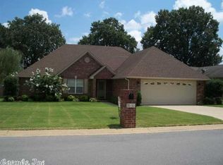 310 Crain Dr, Searcy, AR 72143