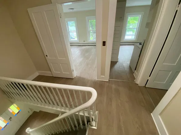 75 Beech St APT A, Bristol, NH 03222