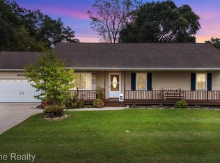 500 Clearwater Dr, Perry, MI 48872